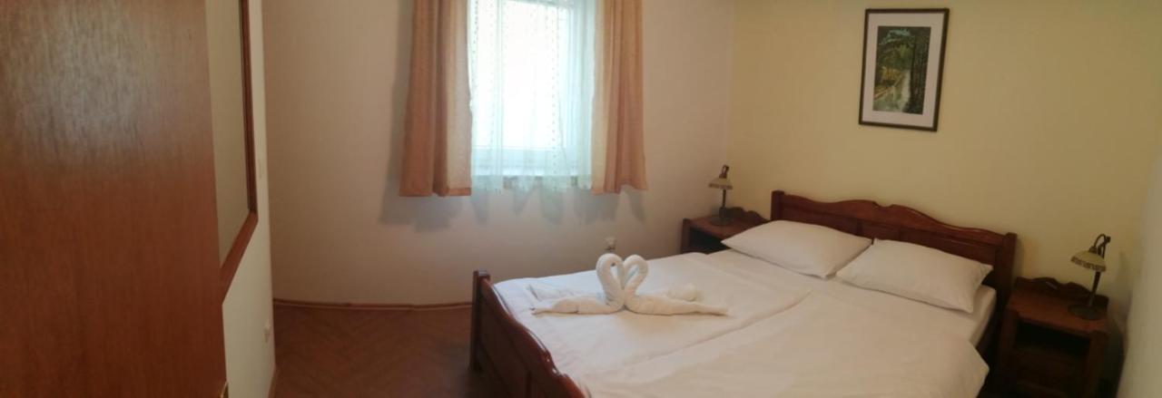 Apartments Tina Пула Екстер'єр фото