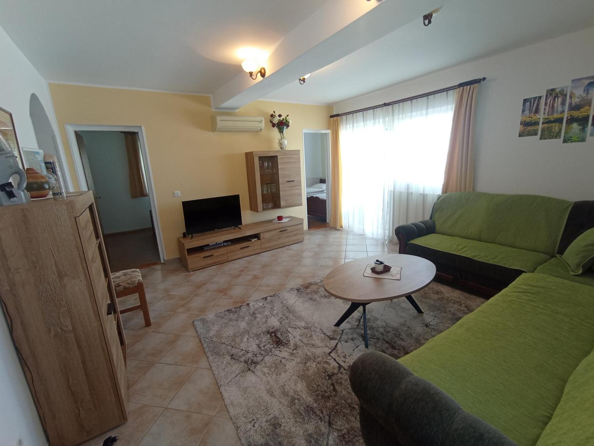 Apartments Tina Пула Екстер'єр фото